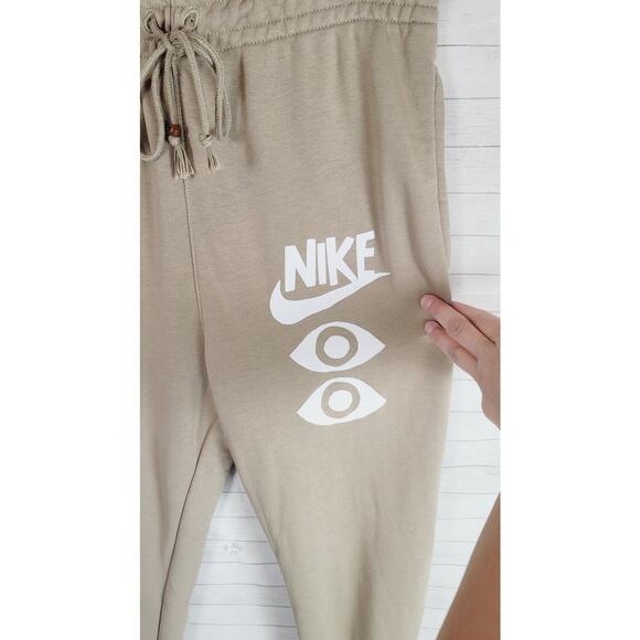 Nike HBR Fleece Tech Pants Have A Nike Day in Tan, sz Small - Picture 3 of 14